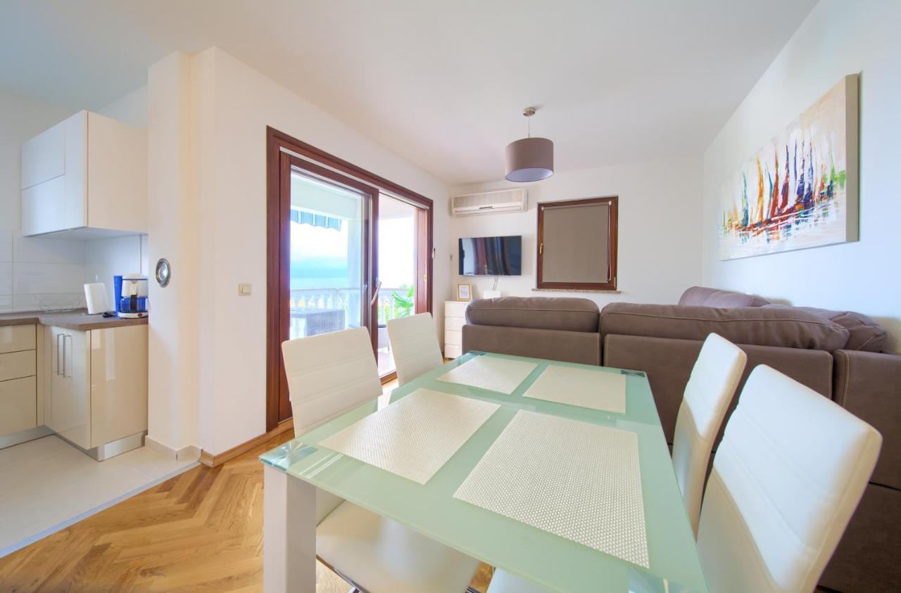 Apartment Jadran Малинска Екстериор снимка