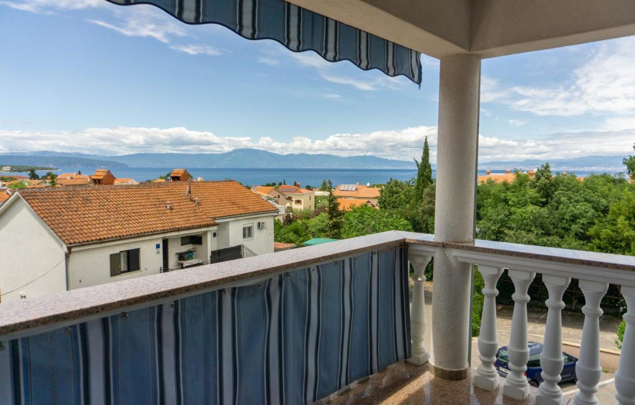 Apartment Jadran Малинска Екстериор снимка