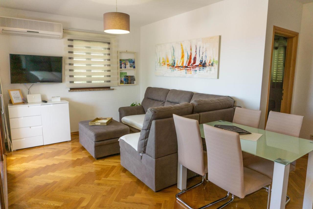 Apartment Jadran Малинска Екстериор снимка