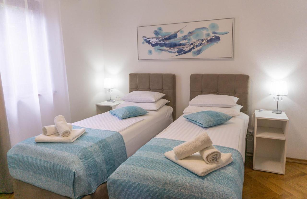 Apartment Jadran Малинска Екстериор снимка