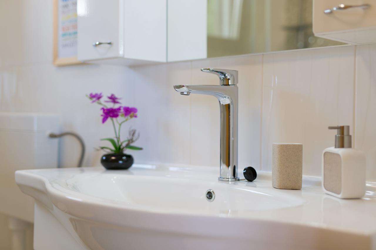 Apartment Jadran Малинска Екстериор снимка